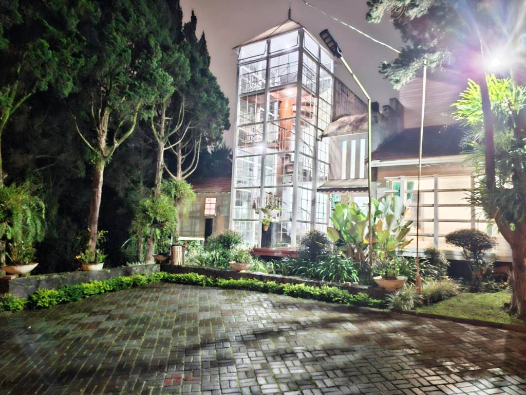 Villa Tower